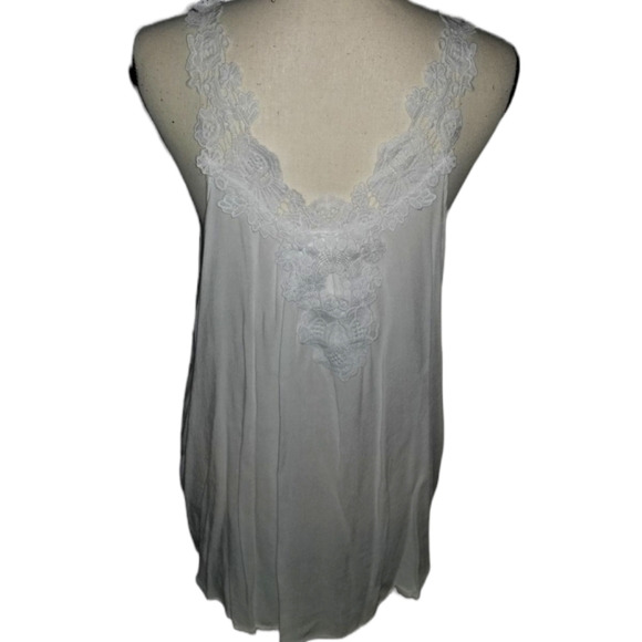 NIP Lace Tank Top - Picture 6 of 8